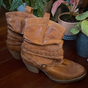 Leather boots with braid wrap